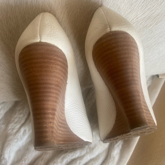 Tory Burch wedge shoes - cream - Picture 3 of 5